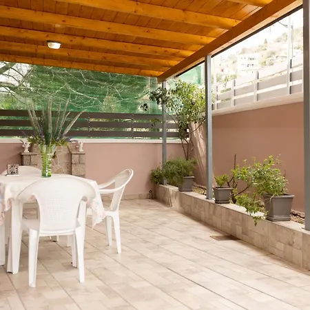 Nikorina 2 Apts Lefkada City